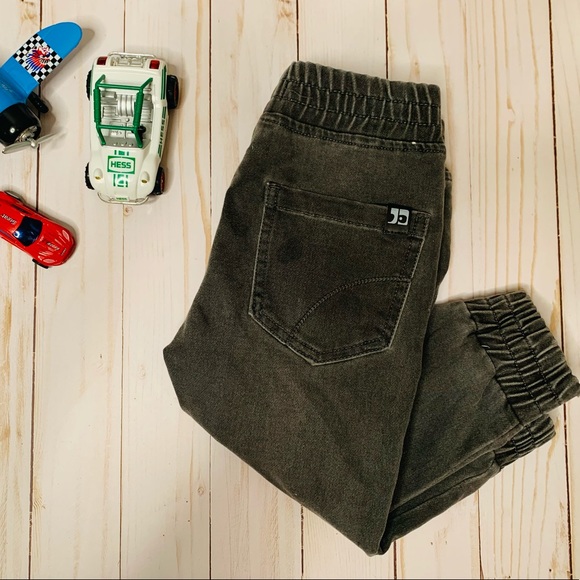 Joe’s Jogger Jeans 👖 - Picture 7 of 9